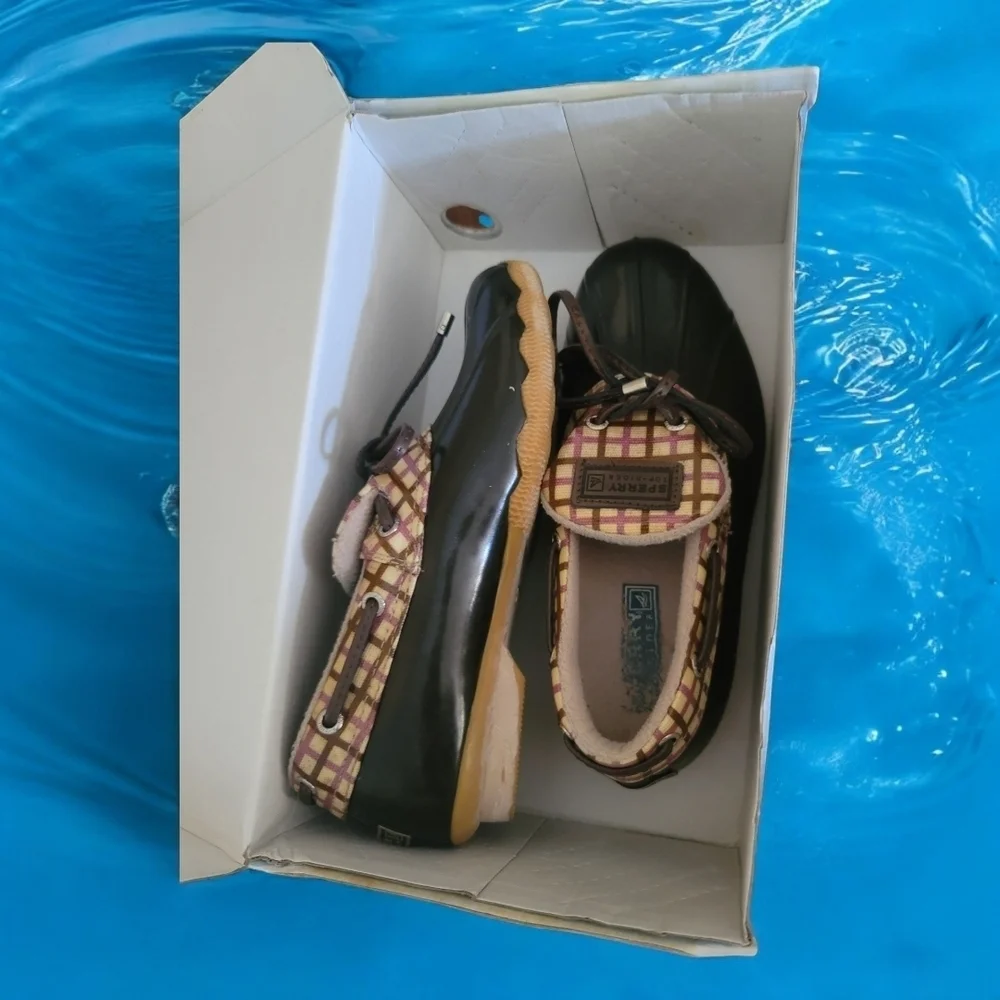 SPERRY TOP SIDER 6M Plaid and Black